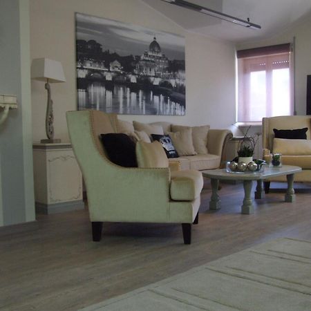 Residenza I Ciclamini Bed & Breakfast โรม ภายนอก รูปภาพ