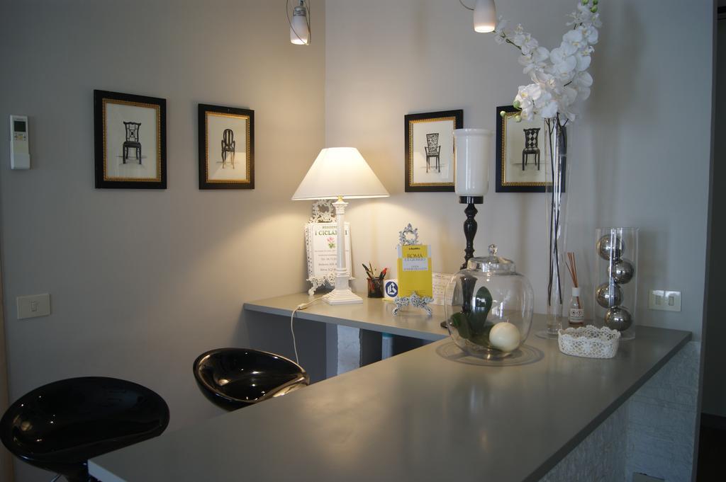 Residenza I Ciclamini Bed & Breakfast โรม ภายนอก รูปภาพ