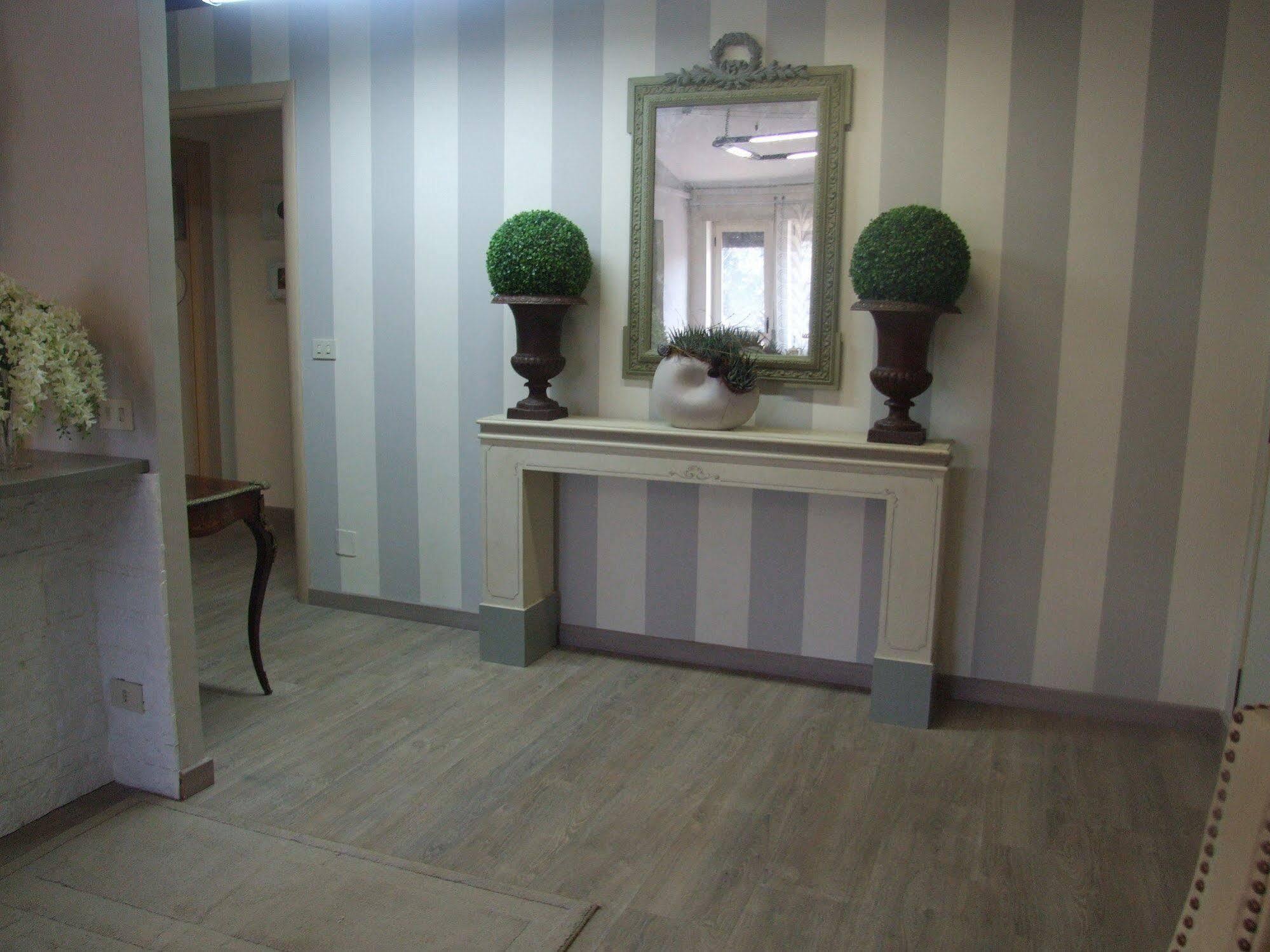 Residenza I Ciclamini Bed & Breakfast โรม ภายนอก รูปภาพ